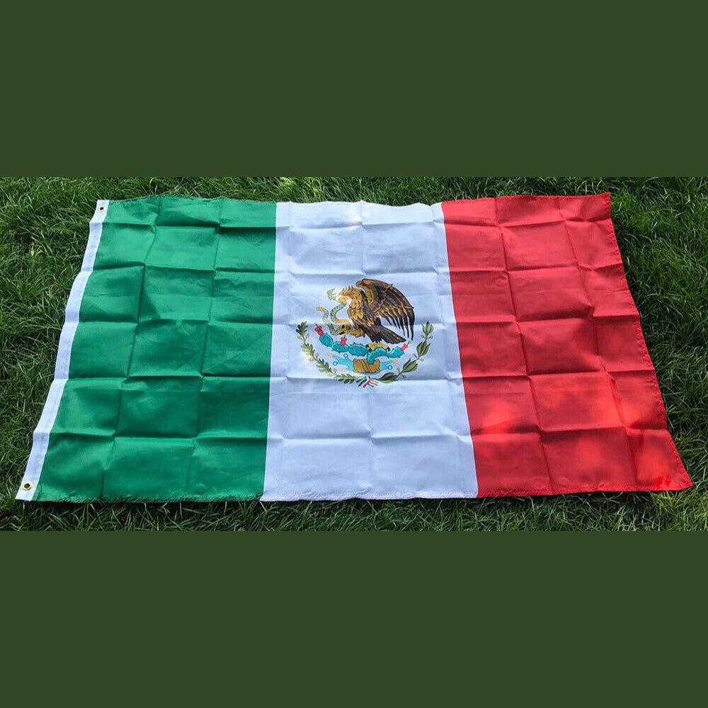 The National Flag of Mexico 3 ft x 5 ft NEW! Home & Garden:Yard, Garden & Outdoor Living:Décor:Flags Style Your Walls